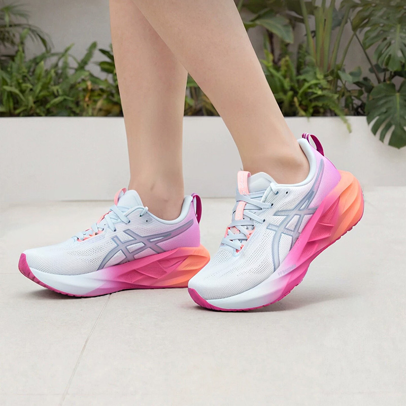 Asics Women NOVABLAST 5 White  - огляд і ціна Women Shoes Hong Kong