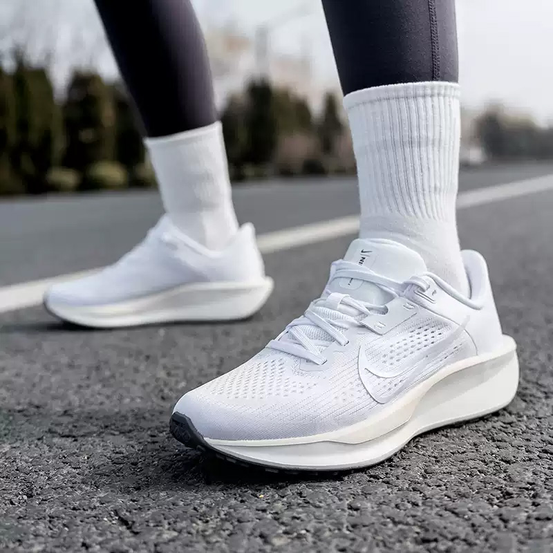 NIKE Women's QEST 6 Mesh Shoes - огляд і ціна Women Shoes Hong Kong