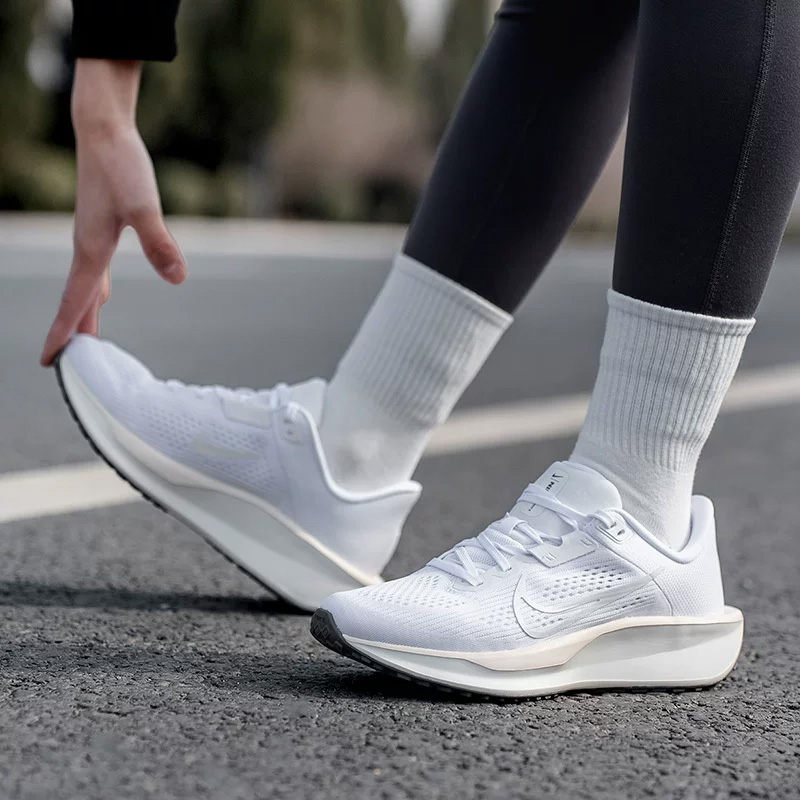 NIKE Women's QEST 6 Mesh Shoes - огляд і ціна Women Shoes Hong Kong