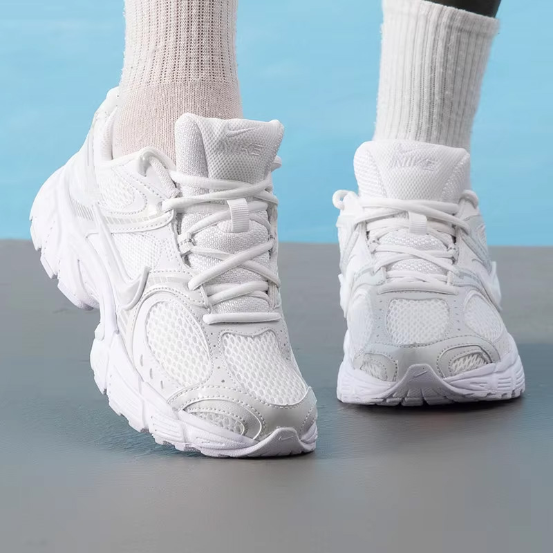 Nike Women Casual Shoes, Breat - огляд і ціна Women Shoes Hong Kong
