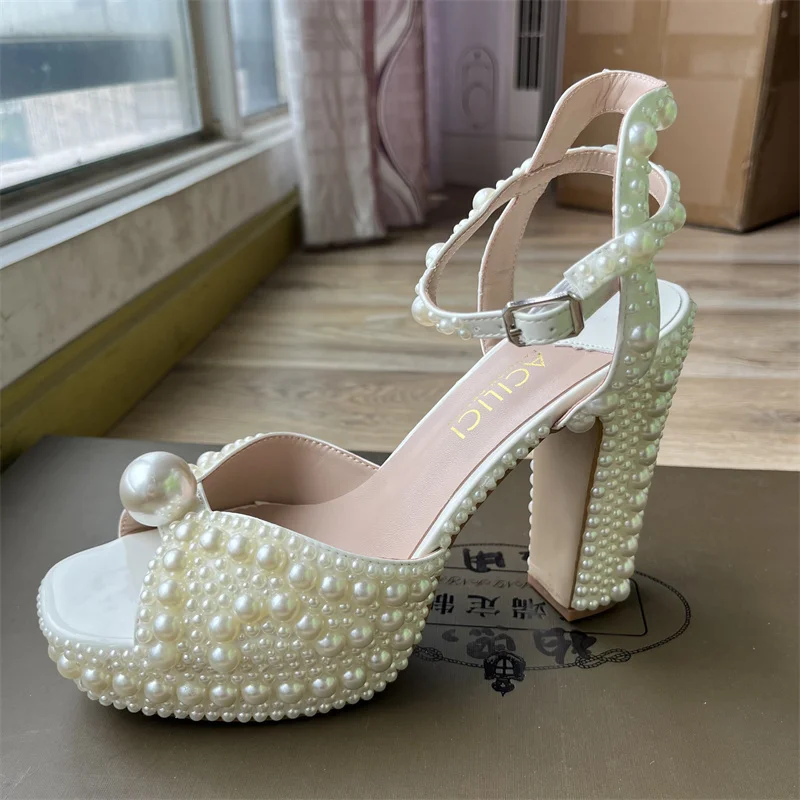 Luxury Brand Women's Shoes Ful - огляд і ціна Women Shoes Luxury Brand