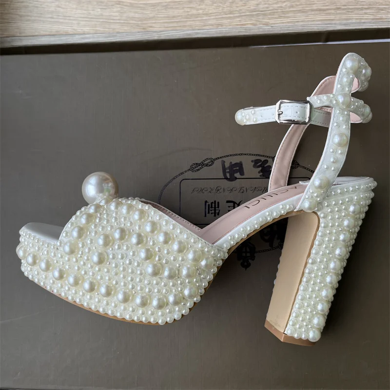 Luxury Brand Women's Shoes Ful - огляд і ціна Women Shoes Luxury Brand
